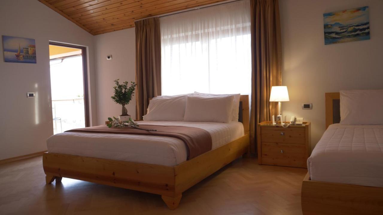Rambuje 3*